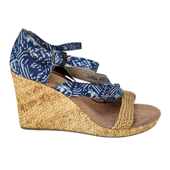 TOMS Clarissa Sandals 9.5 Blue Batik Textile Wrapped Wedge - Picture 2 of 16
